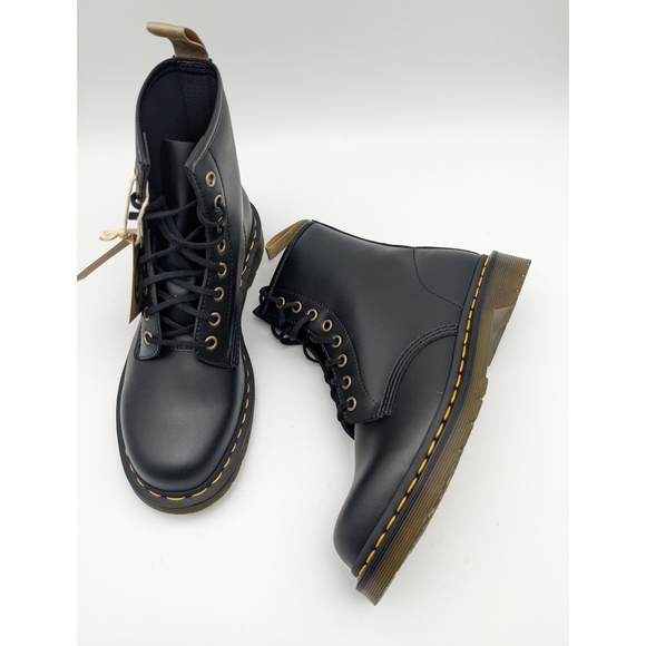🆕DR. MARTENS Vegan 1460-9 - Picture 2 of 16